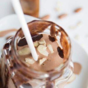almond milkshake