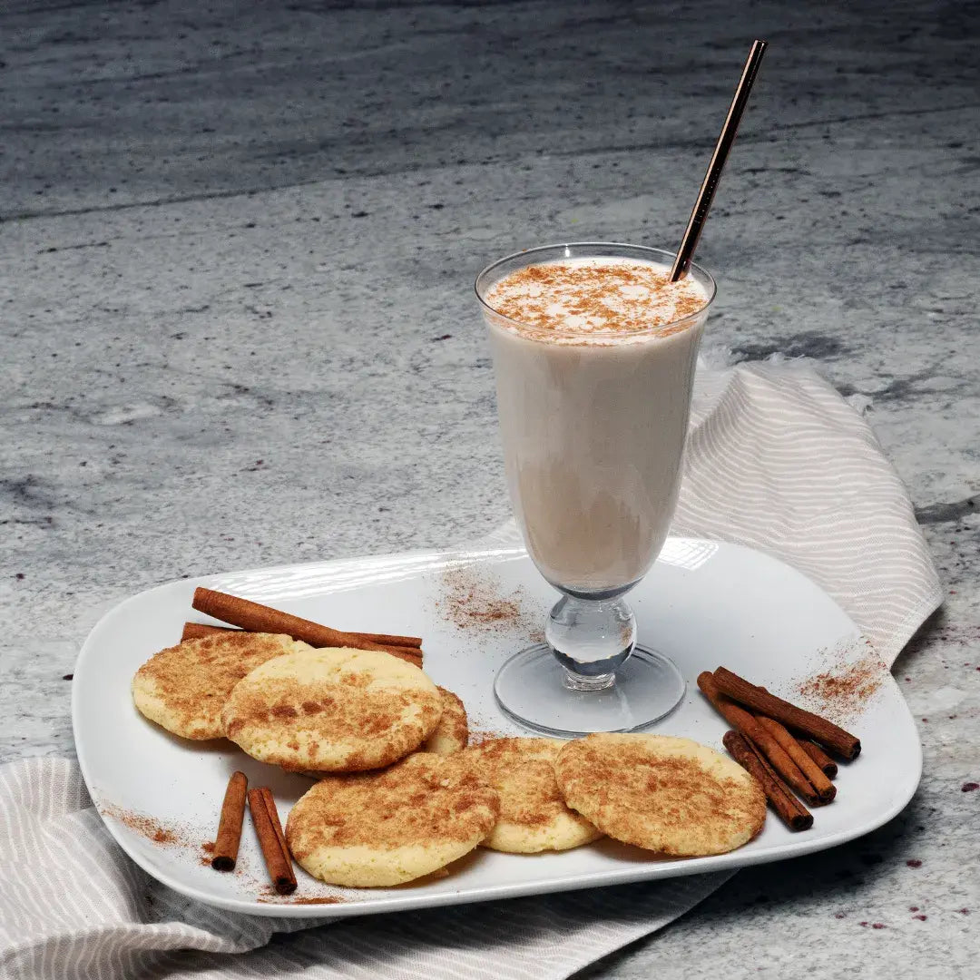 Snickerdoodle Keto Chow shake and snickerdoodle cookies